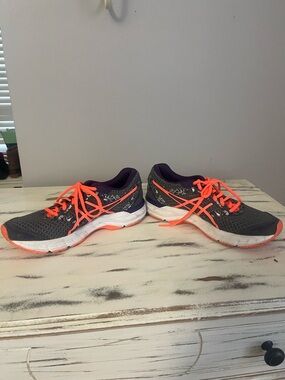 AASICS Women's Gray & Coral Running Shoes
